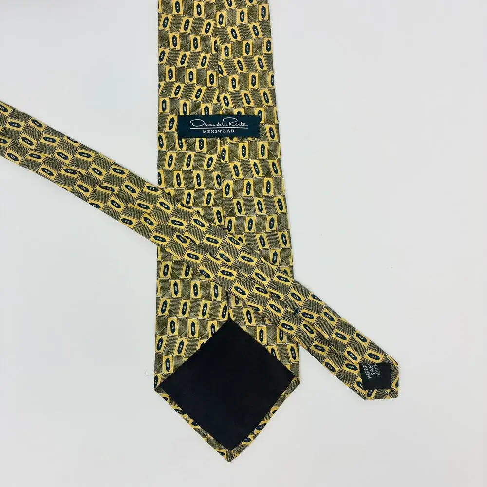 Oscar de la Renta Mens Silk Tie Gold Blue Geometric Squares Classic 3.75x59
